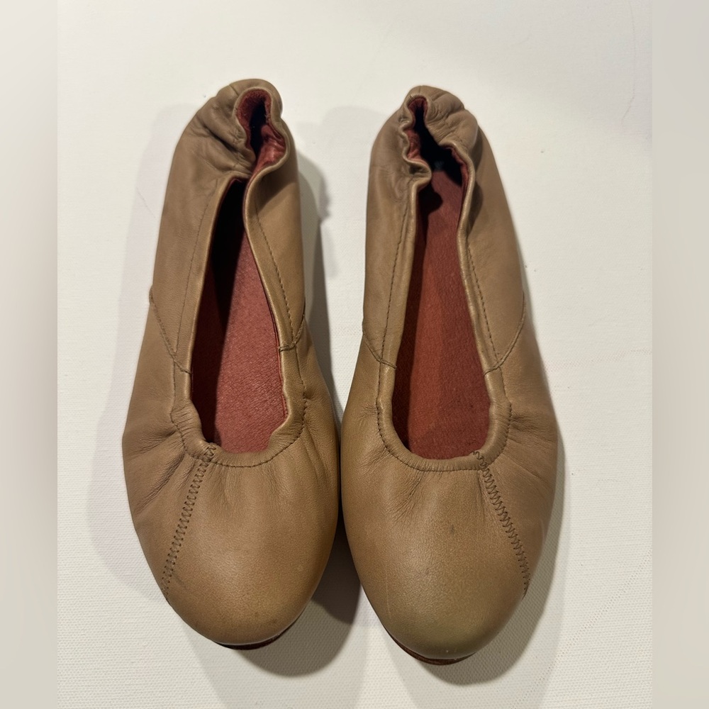Sorel Tan and Brown Leather Shoes